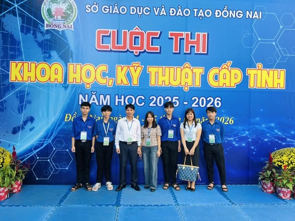 TRƯỜNG THPT LÊ QUÝ ĐÔN, XÃ NGHĨA TRUNG: ĐẠT 02 GIẢI BA TRONG CUỘC THI KHOA HỌC - KĨ THUẬT CẤP TỈNH CHO HỌC SINH TRUNG HỌC, NĂM HỌC 2025-2026