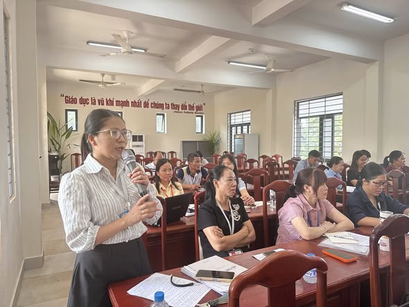 CHI BỘ TRƯỜNG THPT LÊ QUÝ ĐÔN: SINH HOẠT CHUYÊN ĐỀ THÁNG 6/2026
